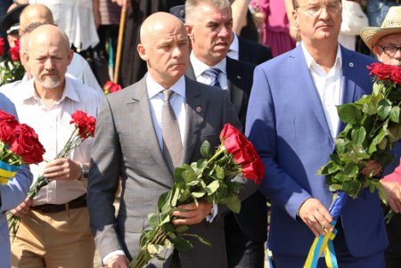 В Одессе отметили День скорби и чествования памяти жертв войны (фото) 