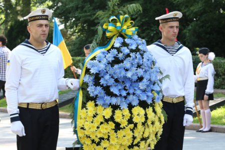 В Одессе отметили День скорби и чествования памяти жертв войны (фото) 