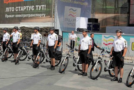 Одесских полицейских подсадили на колеса (фото)