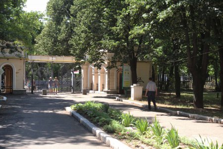 Прогулка вместе с «Одесситом»: санаторий имени Чкалова (фоторепортаж)