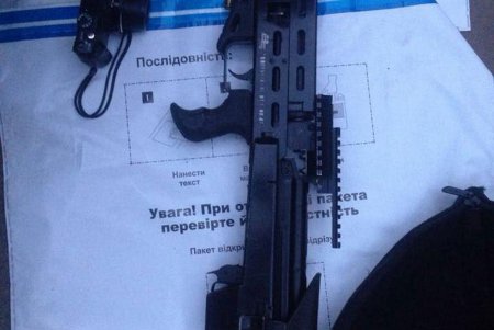 Одесские полицейские тормознули арсенал на колесах (фото)