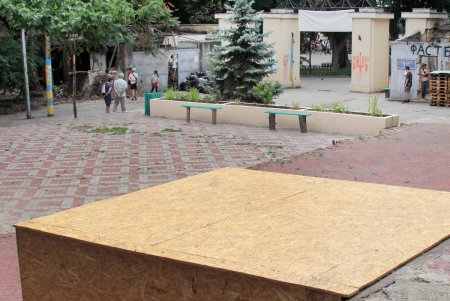 «Свободное» пространство в сердце Одессы: от чего, зачем и для кого? (фоторепортаж)