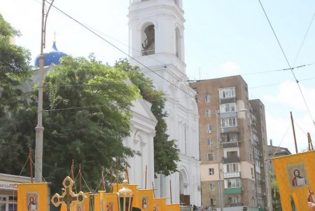 По улицам Одессы пронесли чудотворный образ Небесной Покровительницы Причерноморского края (фоторепортаж)
