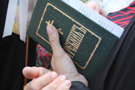 По улицам Одессы пронесли чудотворный образ Небесной Покровительницы Причерноморского края (фоторепортаж)