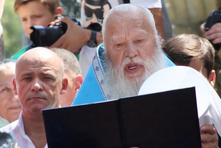 По улицам Одессы пронесли чудотворный образ Небесной Покровительницы Причерноморского края (фоторепортаж)