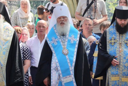 По улицам Одессы пронесли чудотворный образ Небесной Покровительницы Причерноморского края (фоторепортаж)