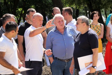 В Греческом парке установят скульптуру Посейдона и фонтан (фото)