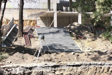 В Греческом парке установят скульптуру Посейдона и фонтан (фото)