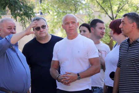 В Греческом парке установят скульптуру Посейдона и фонтан (фото)