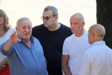 В Греческом парке установят скульптуру Посейдона и фонтан (фото)