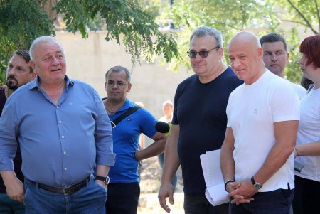 В Греческом парке установят скульптуру Посейдона и фонтан (фото)