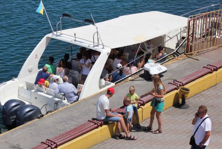 Морские прогулки на макушке лета (фоторепортаж)