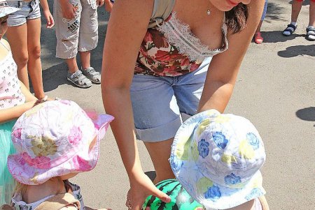 В Одесском зоопарке новые обитатели не соизволили предстать перед посетителями (фоторепортаж)