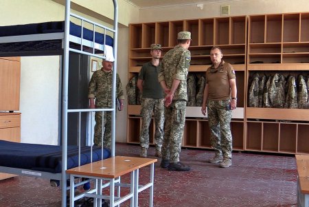 В тылы одесских военных зашел высокий ревизор (фото, видео)