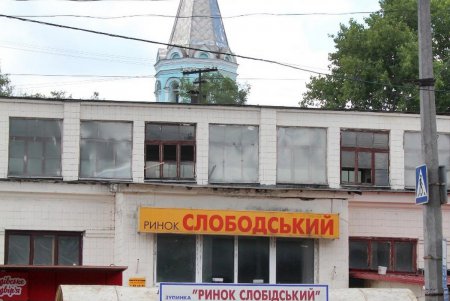 Слободка: храм, мусор, грязь и одесский «загар» (фоторепортаж) 