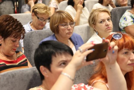 В Центре интегрированных услуг одесской мэрии прошло выездное заседание комитета Верховной Рады (фото)