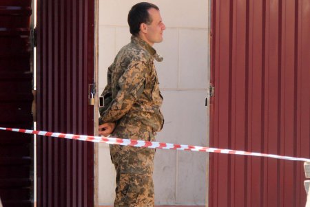 За дом на Приморском бульваре  взялись киевляне  с молотком (фоторепортаж)