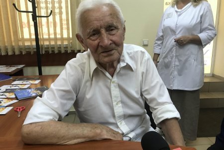 Депутат Одесского горсовета помог ветерану и далее оставаться в трудовом строю (фото)