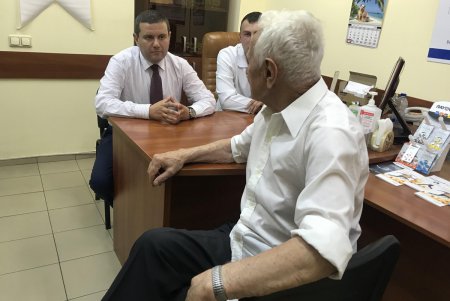 Депутат Одесского горсовета помог ветерану и далее оставаться в трудовом строю (фото)