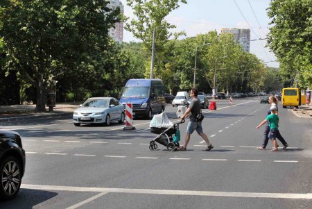 Крутизна «крутого» проспекта Шевченко несколько уменьшилась (фоторепортаж)