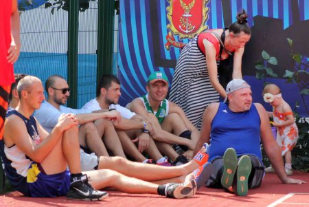 На выходных в Одессе играли в народный баскетбол (фоторепортаж)