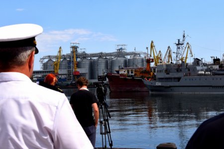 Из Одессы курсанты вышли в катерный поход с заходом в иностранные порты (фото)
