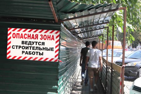 Продолжаются работы по восстановлению Дома Руссова (фоторепортаж)