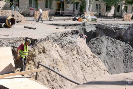 Работы на улице Сегедской близятся к завершению (фоторепортаж)