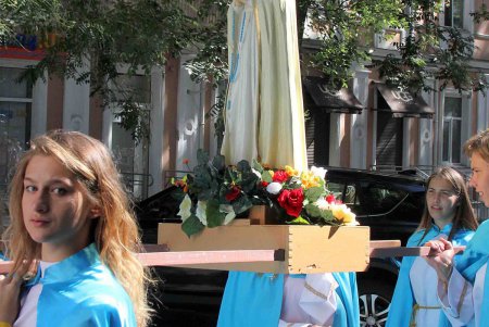 Шествие христиан–католиков прошло в Одессе (фоторепортаж)