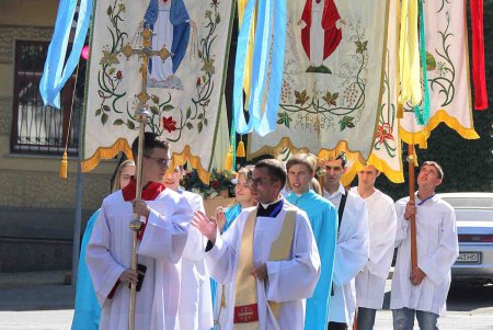 Шествие христиан–католиков прошло в Одессе (фоторепортаж)