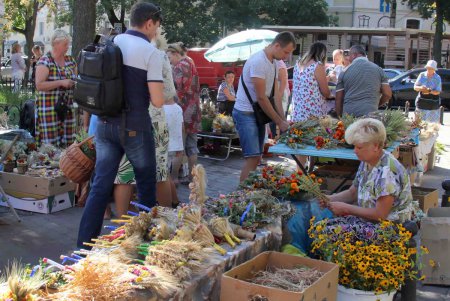 Православные Одессы отметили Медовый спас (фоторепортаж)