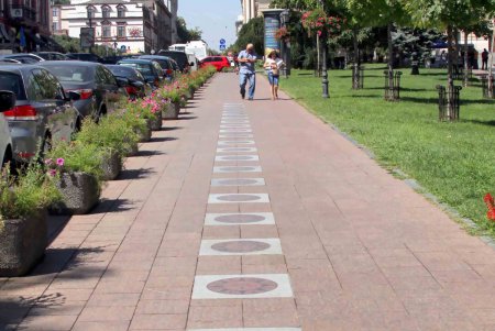 Одесскую Аллею звезд готовят к Дню города (фоторепортаж)