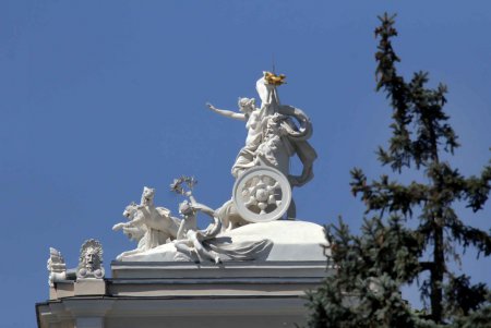 Одесскую Аллею звезд готовят к Дню города (фоторепортаж)