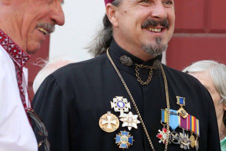 На Думской площади торжественно подняли Государственный Флаг Украины (фоторепортаж)
