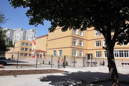 «Европейский» лицей распахнет свои двери в День знаний (фоторепортаж)
