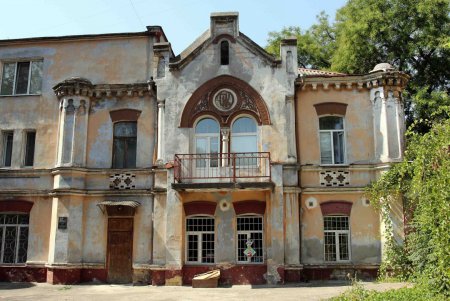 Одесские коммунальщики завершают подготовку к началу учебного года (фоторепортаж)