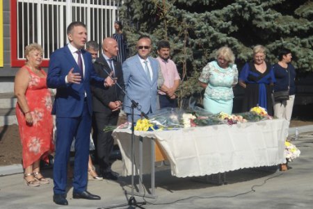 На окраине Одессы открыли суперсовременную школу (фото)