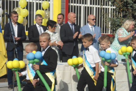 На окраине Одессы открыли суперсовременную школу (фото)