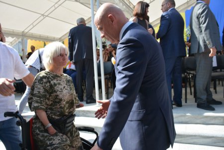 Одессе в День рождения подарили Греческий парк (фоторепортаж)
