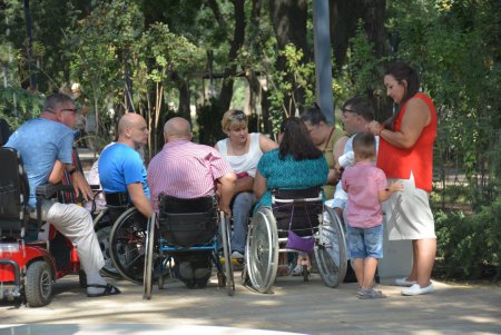 Одессе в День рождения подарили Греческий парк (фоторепортаж)