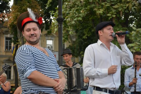 В Городском саду прошел финал одесского песенного конкурса (фото)