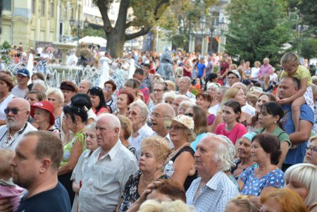 В Городском саду прошел финал одесского песенного конкурса (фото)