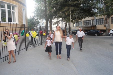 Одесский Европейский лицей торжественно распахнул свои двери (фоторепортаж)
