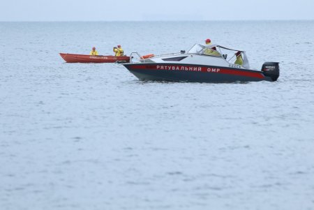 День физкультуры в Одессе начался с заплыва в открытых водах (фото)