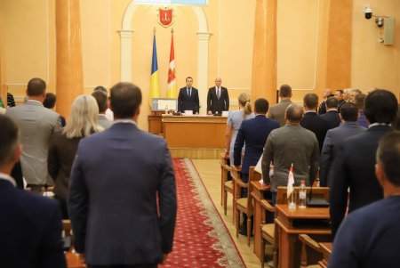Сесссия Одесского городского совета в лицах (фоторепортаж)