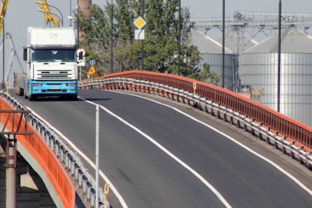 В Одесском порту открыли движение по эстакаде