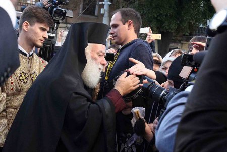 В главном храме Одессы прошел молебен о единстве церкви (фоторепортаж)