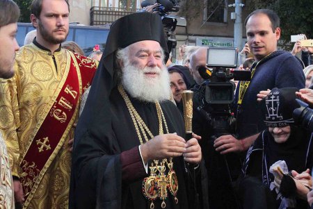 В главном храме Одессы прошел молебен о единстве церкви (фоторепортаж)