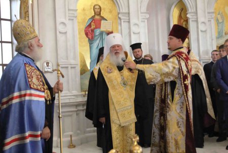 В главном храме Одессы прошел молебен о единстве церкви (фоторепортаж)