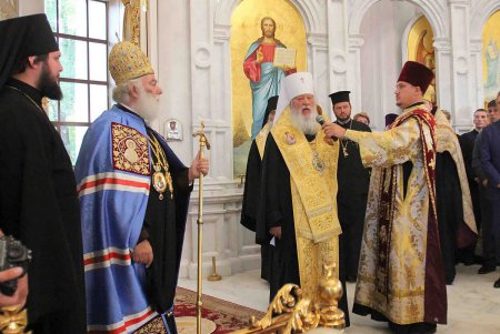 В главном храме Одессы прошел молебен о единстве церкви (фоторепортаж)